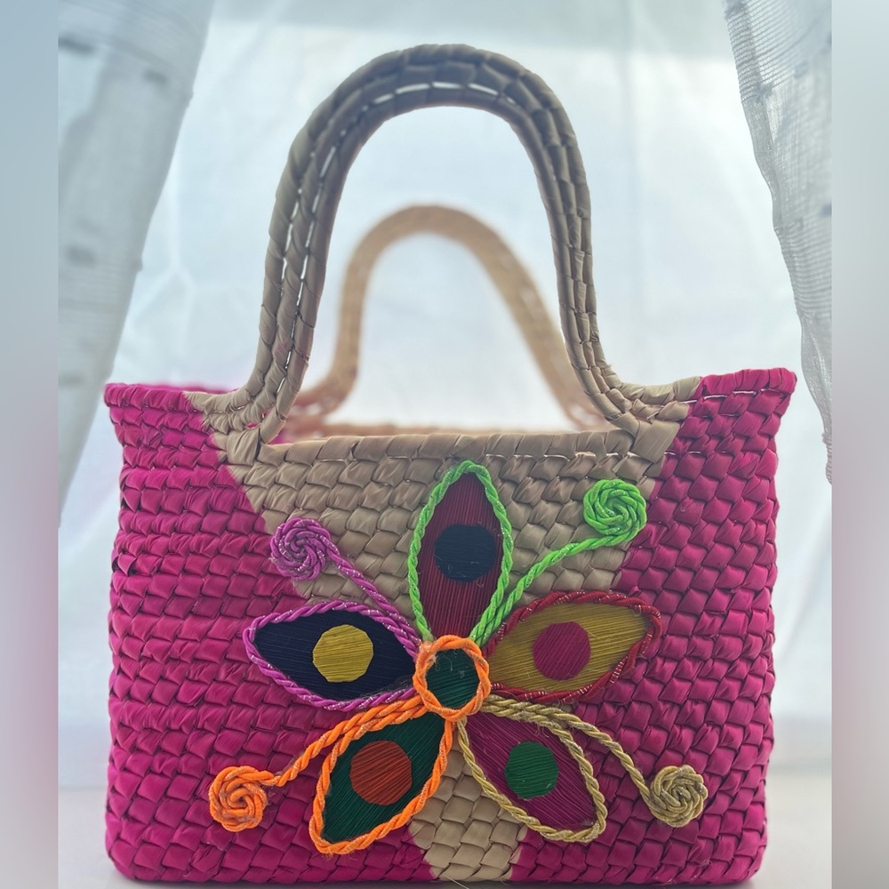 Pretty in pink flower bag🌼